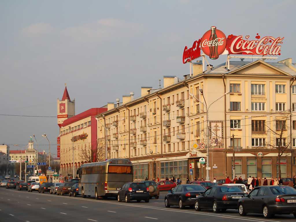 Nezavisimosti Apartment Minsk Buitenkant foto